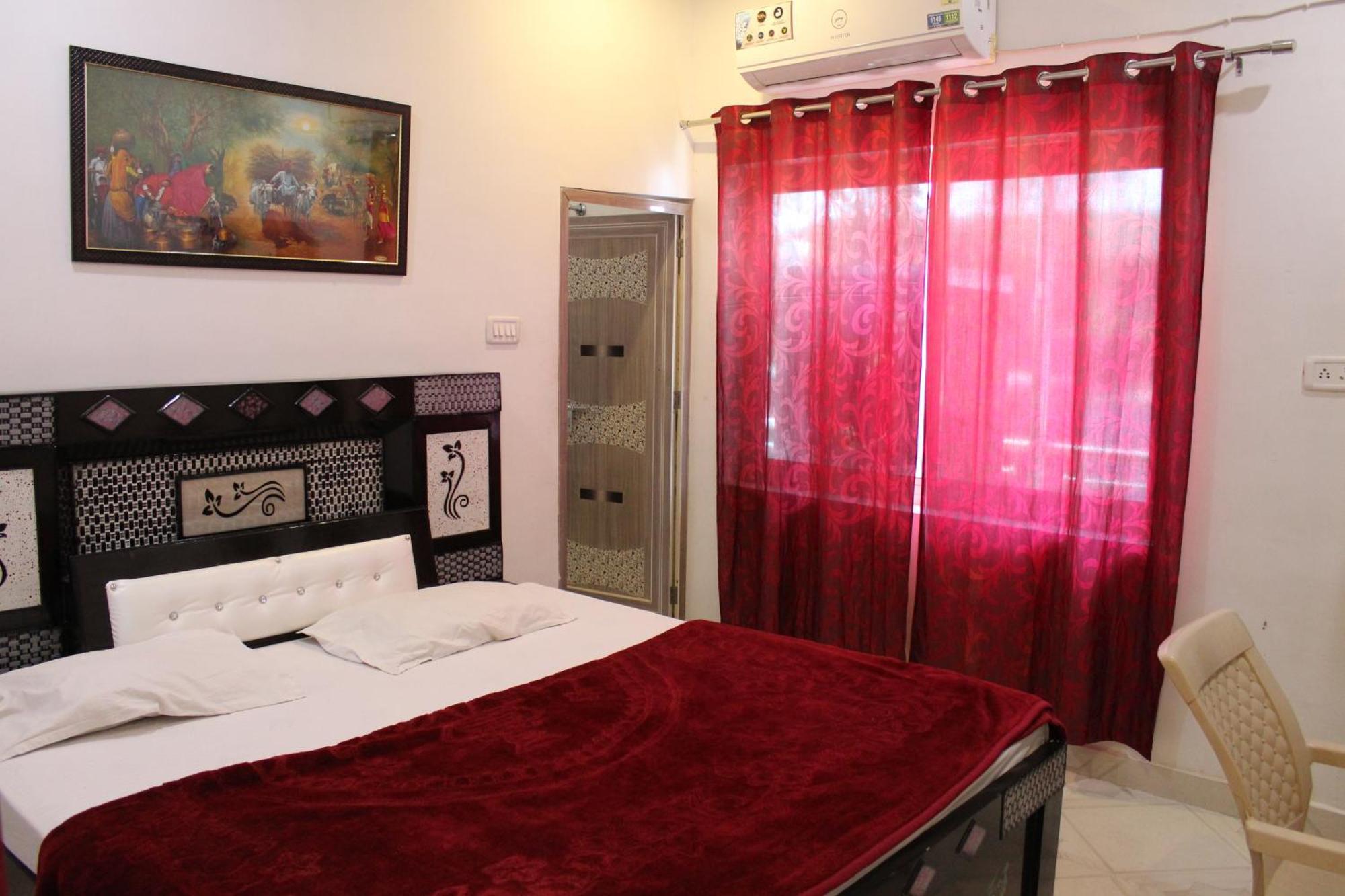 Hotel Sunset Orchha Exterior photo